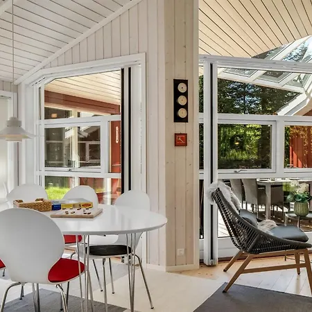 Atti - 500m To The Fjord By Interhome