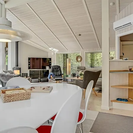 Atti - 500m To The Fjord By Interhome *