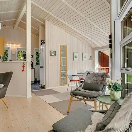 Holiday home Atti - 500m To The Fjord By Interhome *